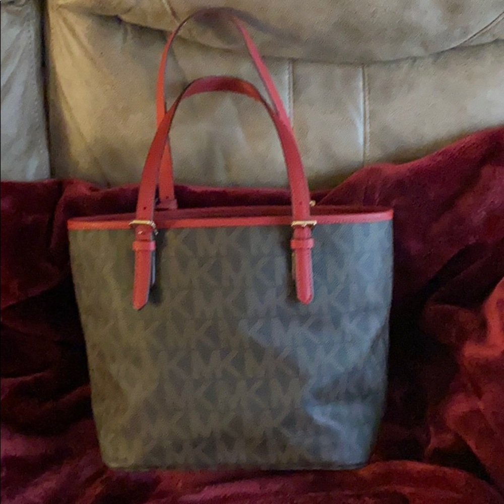 Michael Kors tote - Picture 2 of 2